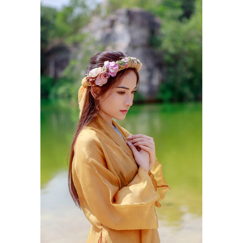 Set tứ thân tơ cam kèm mấn