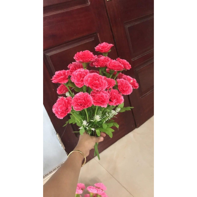 Cụm hoa trang trí