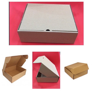 Hộp cartom gói quà. Khách cần gói quà Ib shop 🎁