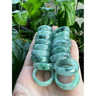 Nhẫn trơn cẩm thach trắng vân xanh -đủ size-hình chụp thực tế 100%