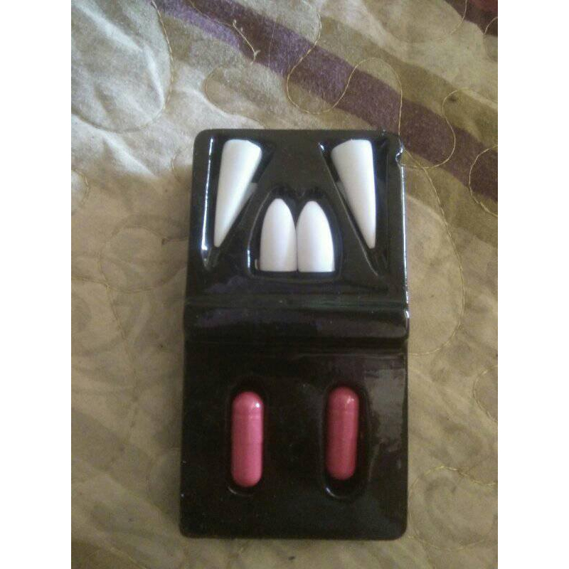 Bộ 4 Răng Nanh Giả Ma Cà Rồng Hóa Trang Halloween Mới