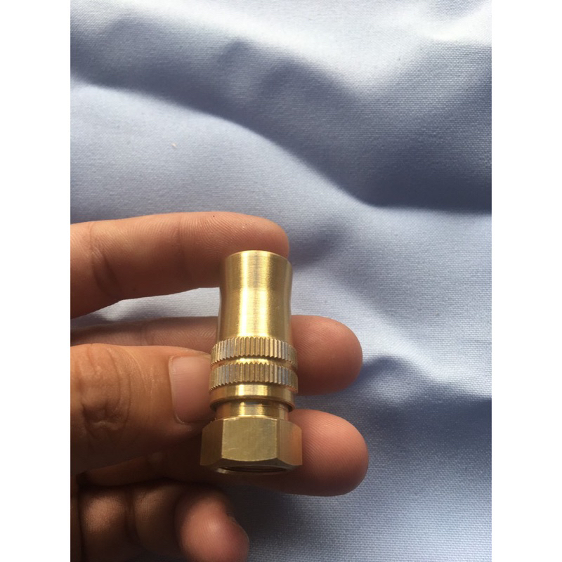 Đầu béc vặn chỉnh tia ren trong 14mm cho máy rửa xe hoặc tưới cây cảnh…