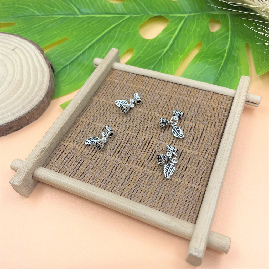 Charm móc treo lá và đài sen bạc thái - Charm Bạc 925 - Mã CA1090