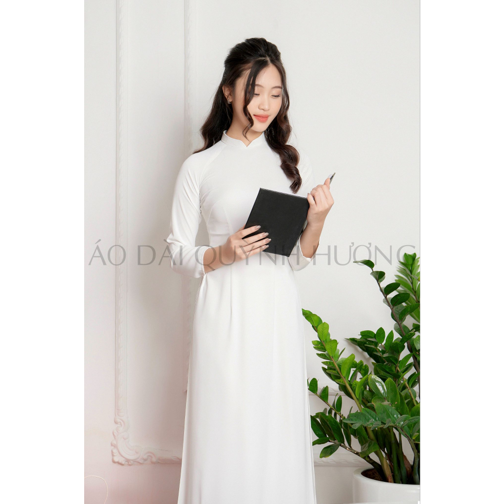 Áo dài trắng lụa mỹ 2 tà cho mùa kỉ yếu siêu xinh by Quỳnh Hương