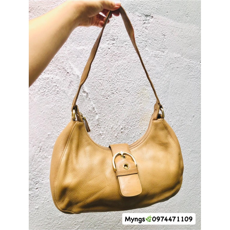 Túi xách da thật form kẹp nách màu nude•2hand