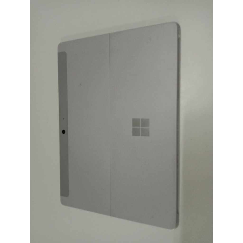 Laptop Microsoft Surface Go có phím chính hãng