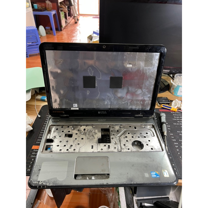 Bộ vỏ laptop dell inspiron N5010 cũ còn khá đẹp