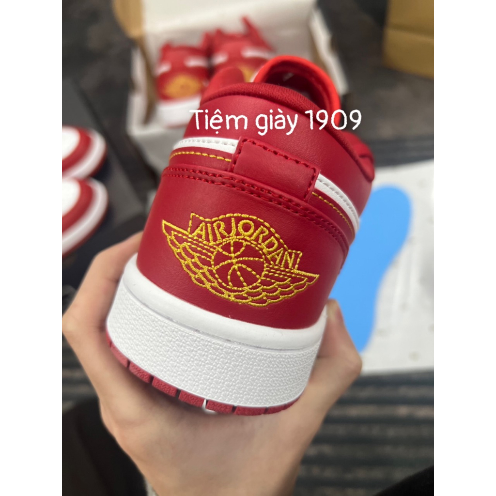 Giày Thể Thao Jordan    Đỏ Chỉ Vàng Logo Vàng  Gym Read Chỉ Vàn