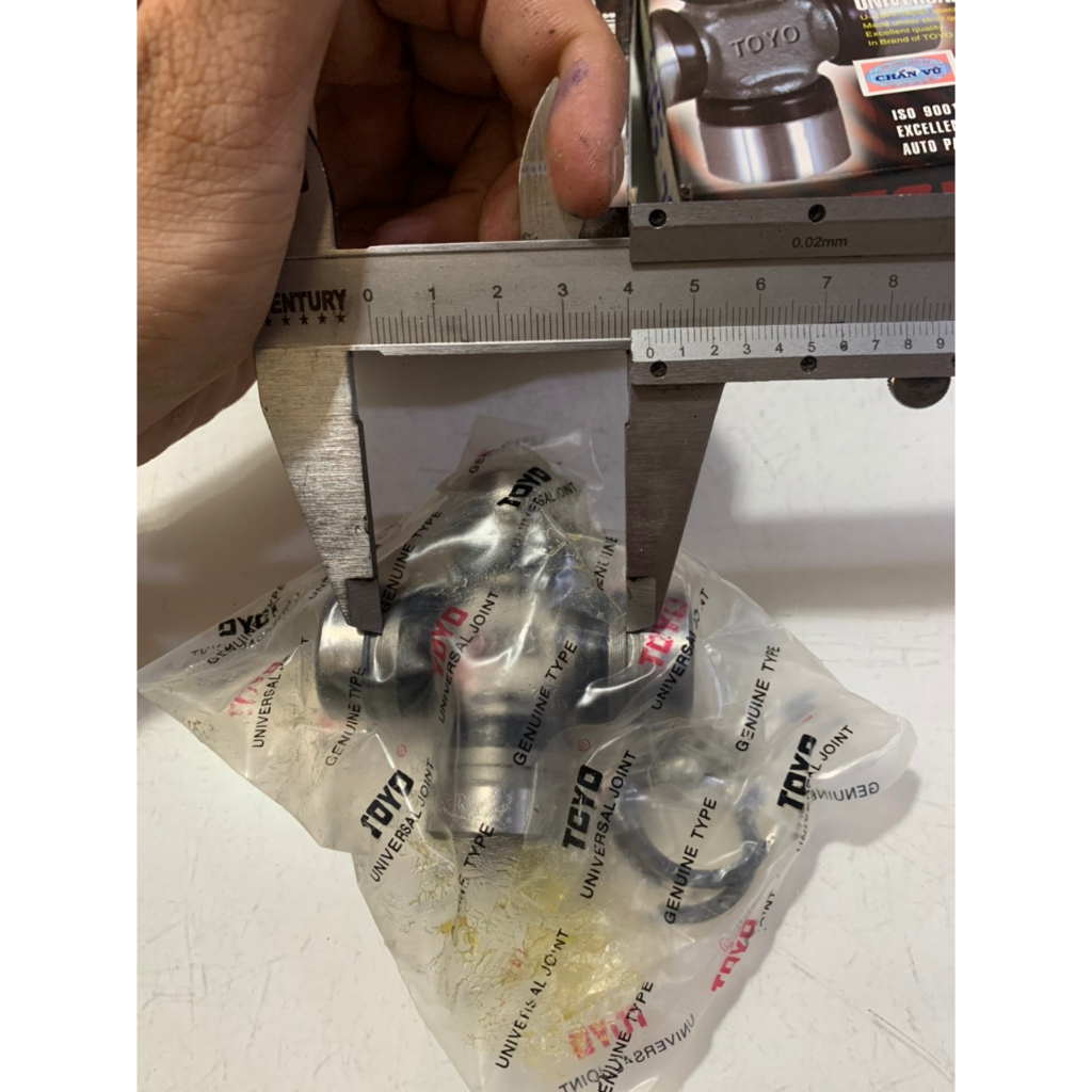 Vòng Bi Chữ Thập, Bắt Trục Các Đăng Xe TOYOTA ZACE.... Kích thước 26x67 Phe Trong 43mm