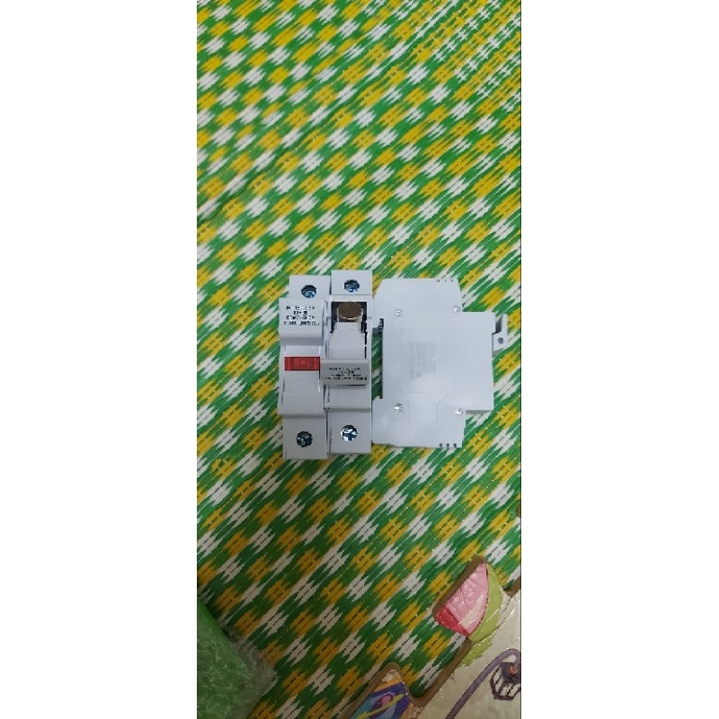 Cầu chì cả đế 5A