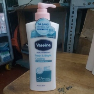 Sữa Dưỡng Thể Trắng Da VASELINE