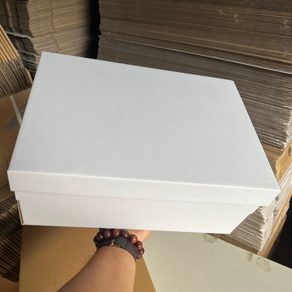 HỘP CARTON ĐỰNG GIÀY, TÚI XÁCH, QUÀ TẶNG... SIZE 35X25X15CM