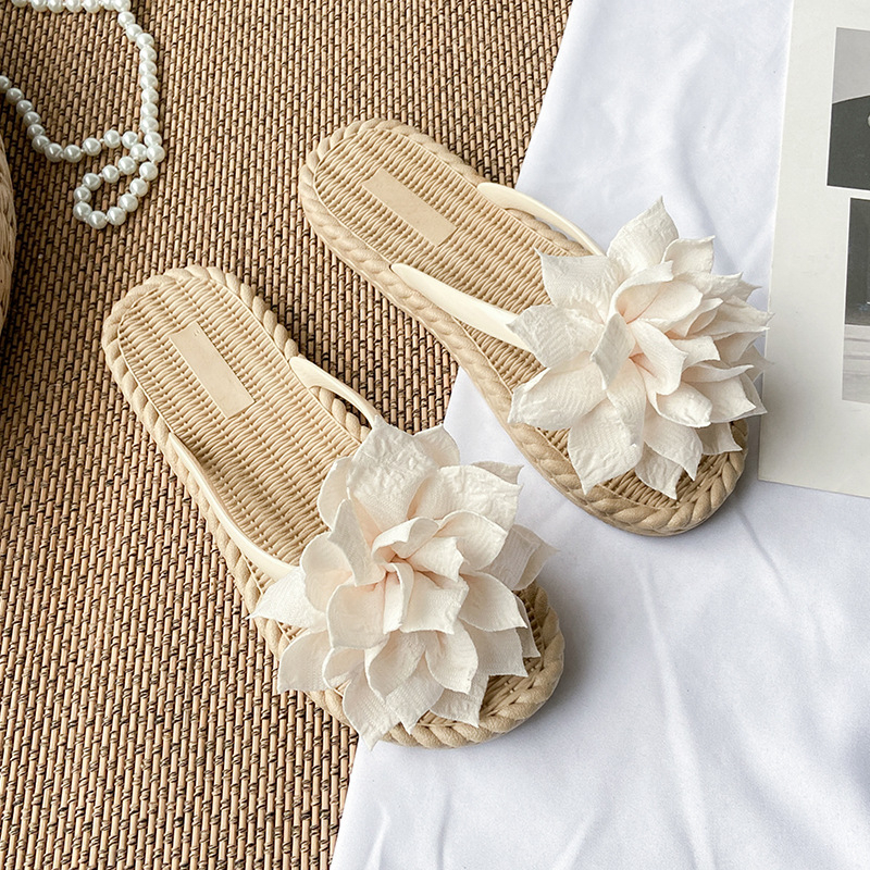 Dép xỏ ngón giả cói THETUTI đính hoa to xinh xắn, mang nhẹ - bền - êm chân TN08