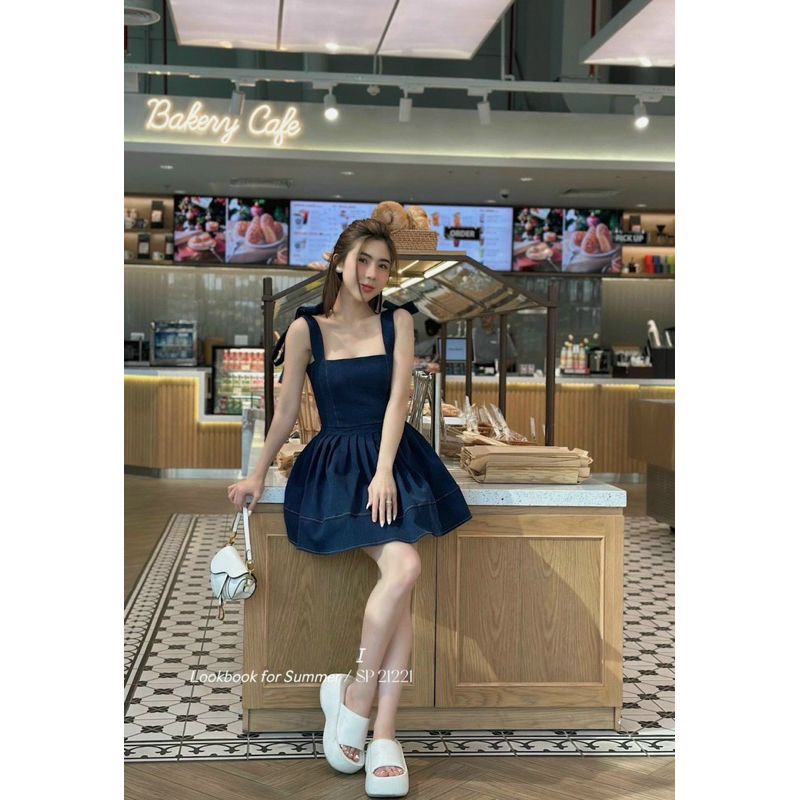 🌵🌵🌵Đầm jean cột nơ vai form xoè