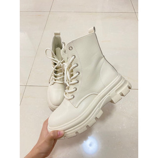 Pass/Thanh lý giày boot trắng size 36