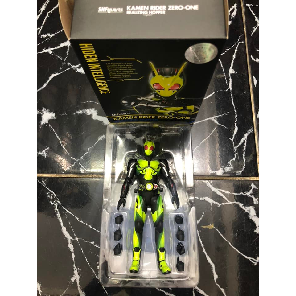 MÔ HÌNH NHÂN VẬT  SHF KAMEN RIDER ZERO ONE REALIZING HOPPER 2ND