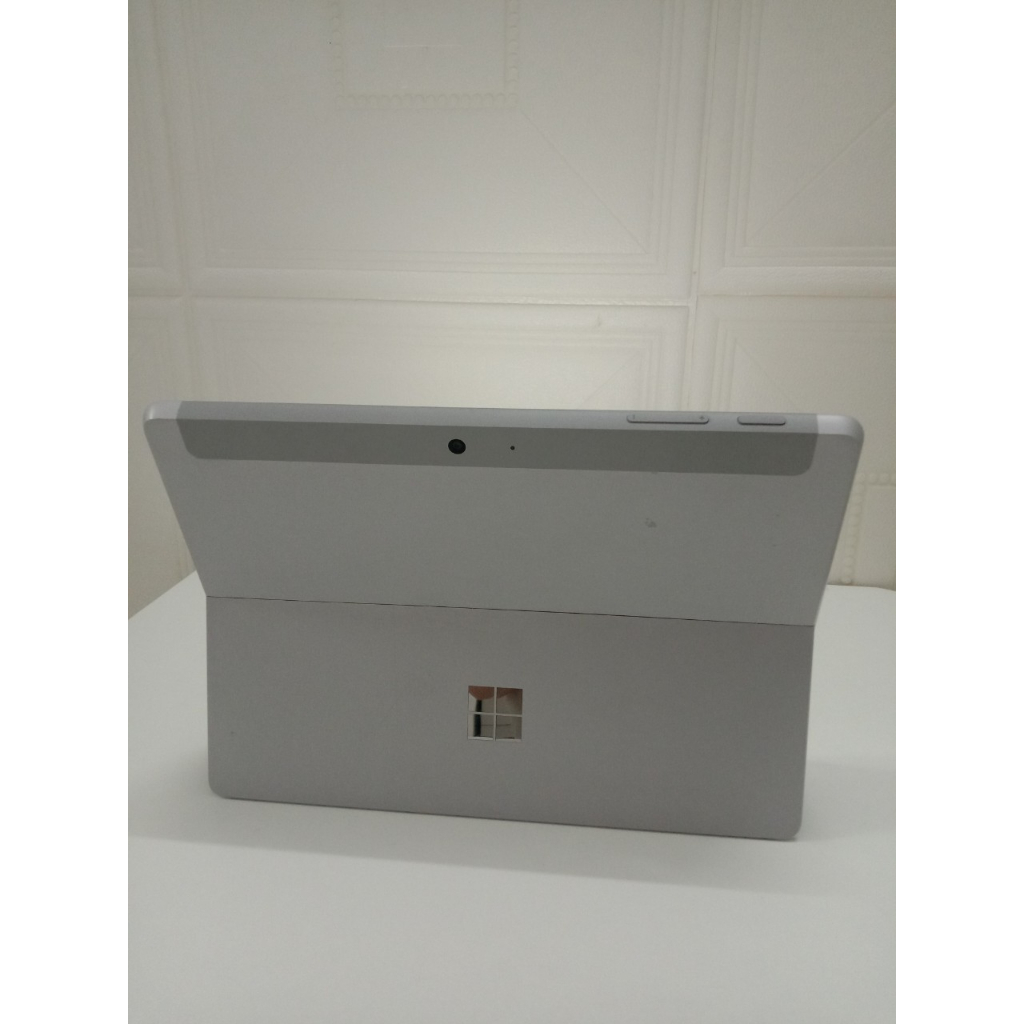 Laptop Microsoft Surface Go có phím chính hãng | BigBuy360 - bigbuy360.vn