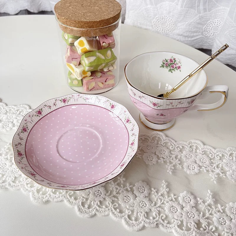 Set tách trà gốm đoá hồng pastel viền vàng kim