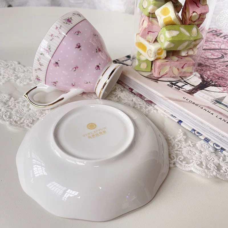 Set tách trà gốm đoá hồng pastel viền vàng kim