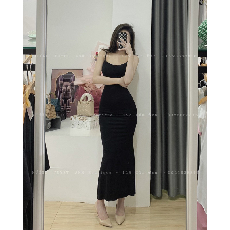 Đầm đuôi cá hở lưng