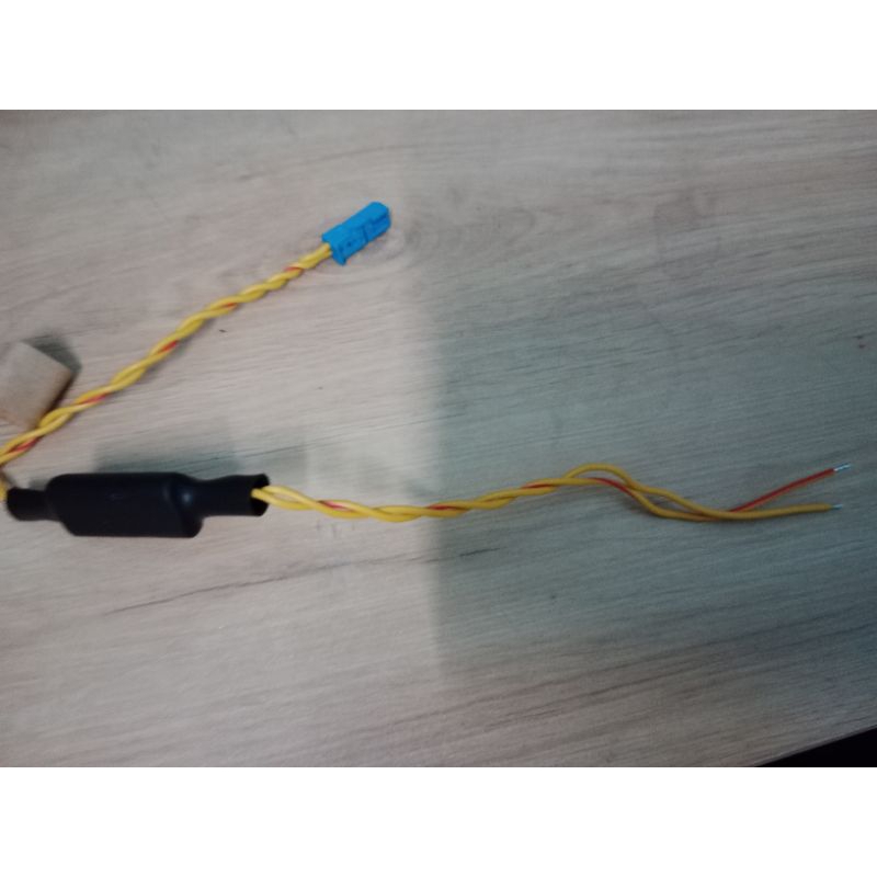 Dây điện kết nối có tụ bmw