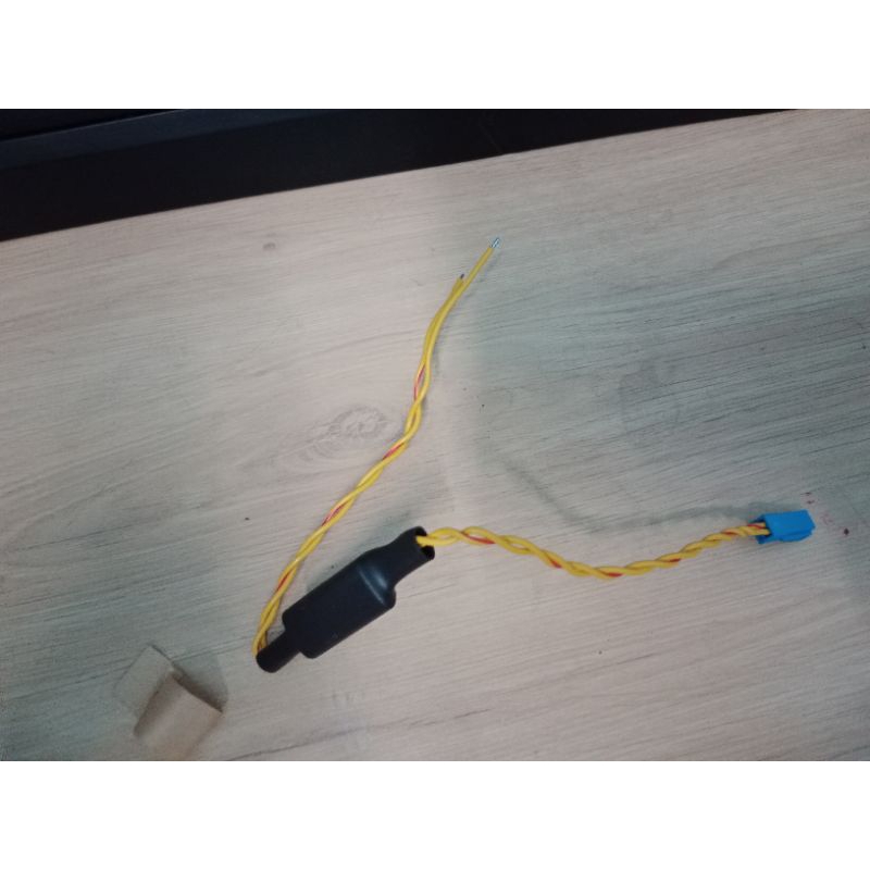 Dây điện kết nối có tụ bmw