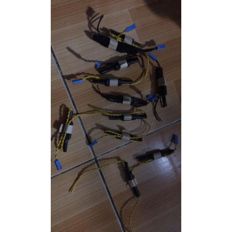 Dây điện kết nối có tụ bmw