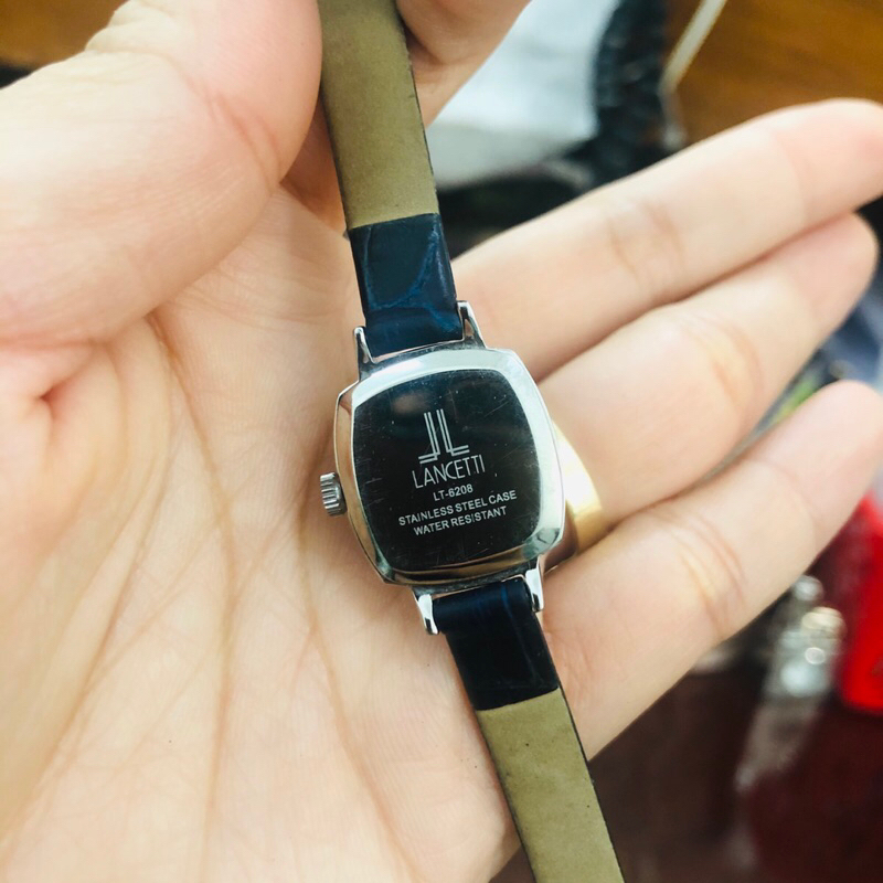 Đồng hồ nữ si nhật dáng tank hiệu Lancetti
