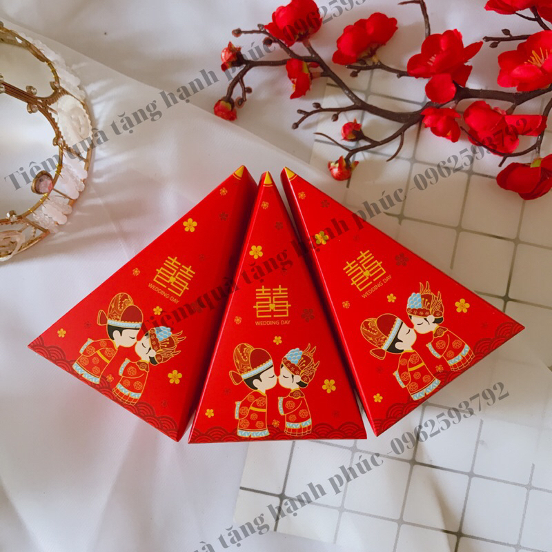 Combo 50,100 hộp quà cưới, quà tặng hình tam giác