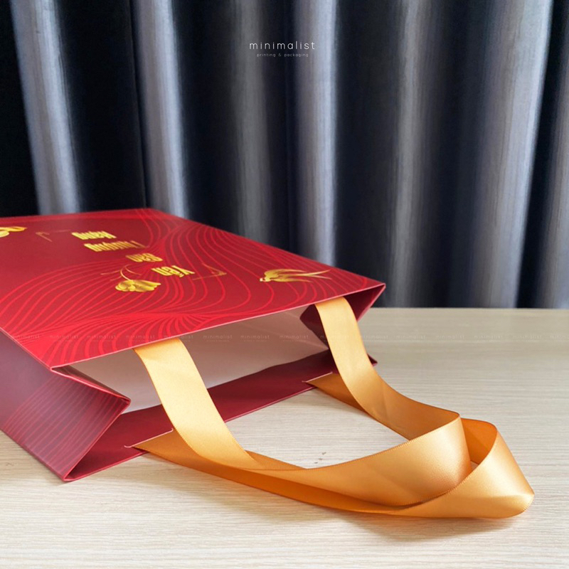 Set 10 cái - Túi giấy đựng hộp yến sào 50-100gr - KT: 22.5x28x9cm - Tone old-gold - Quai ruy băng lụa satin cao cấp