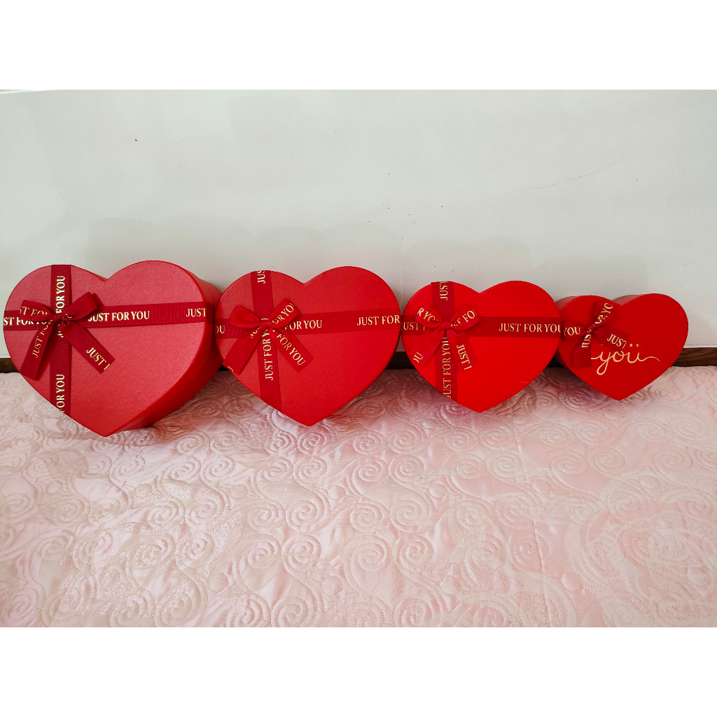 Hộp quà hình tim cao