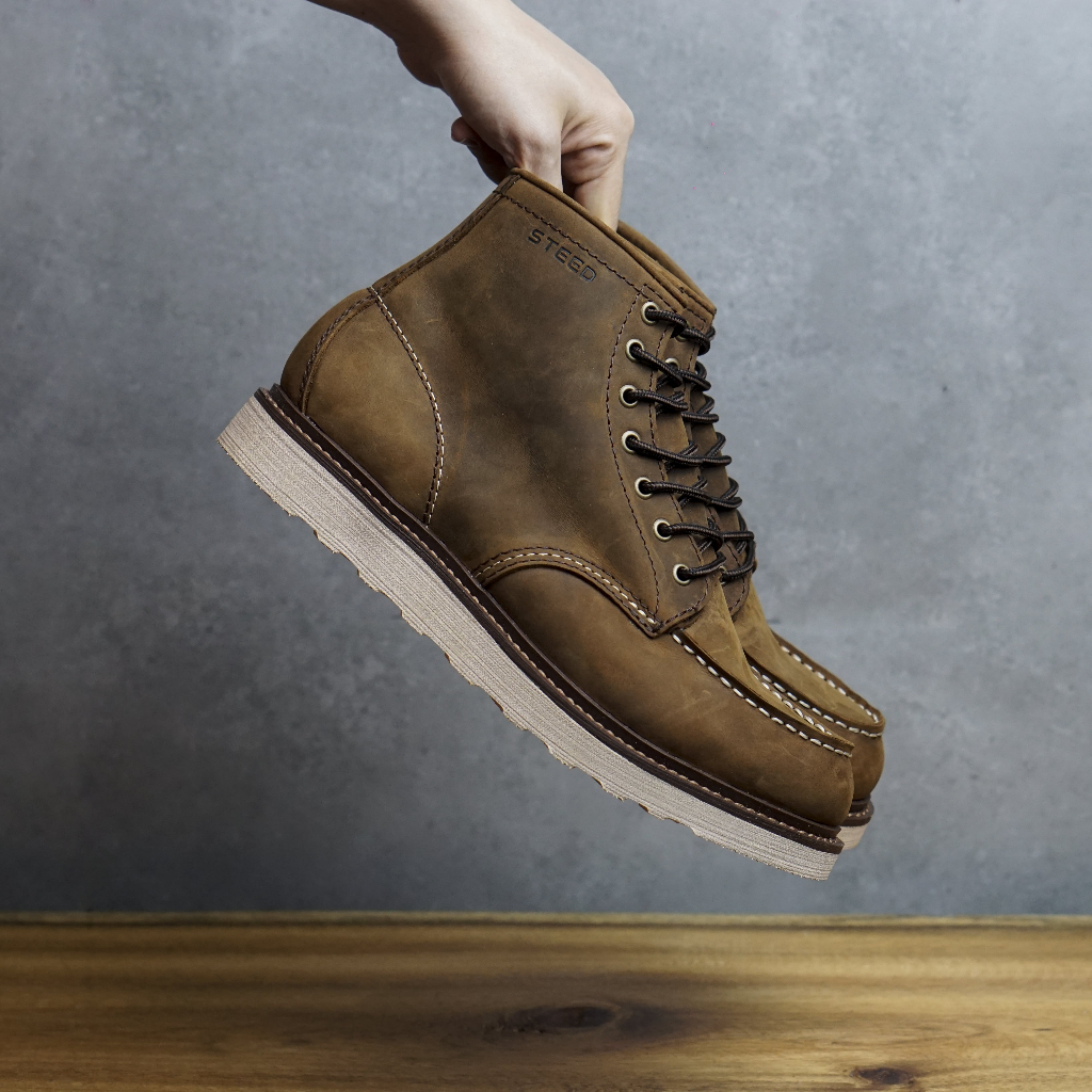 Giày boots  nam  cổ cao moctoe da bò sáp đế cao su non tăng chiều cao 4,5cm