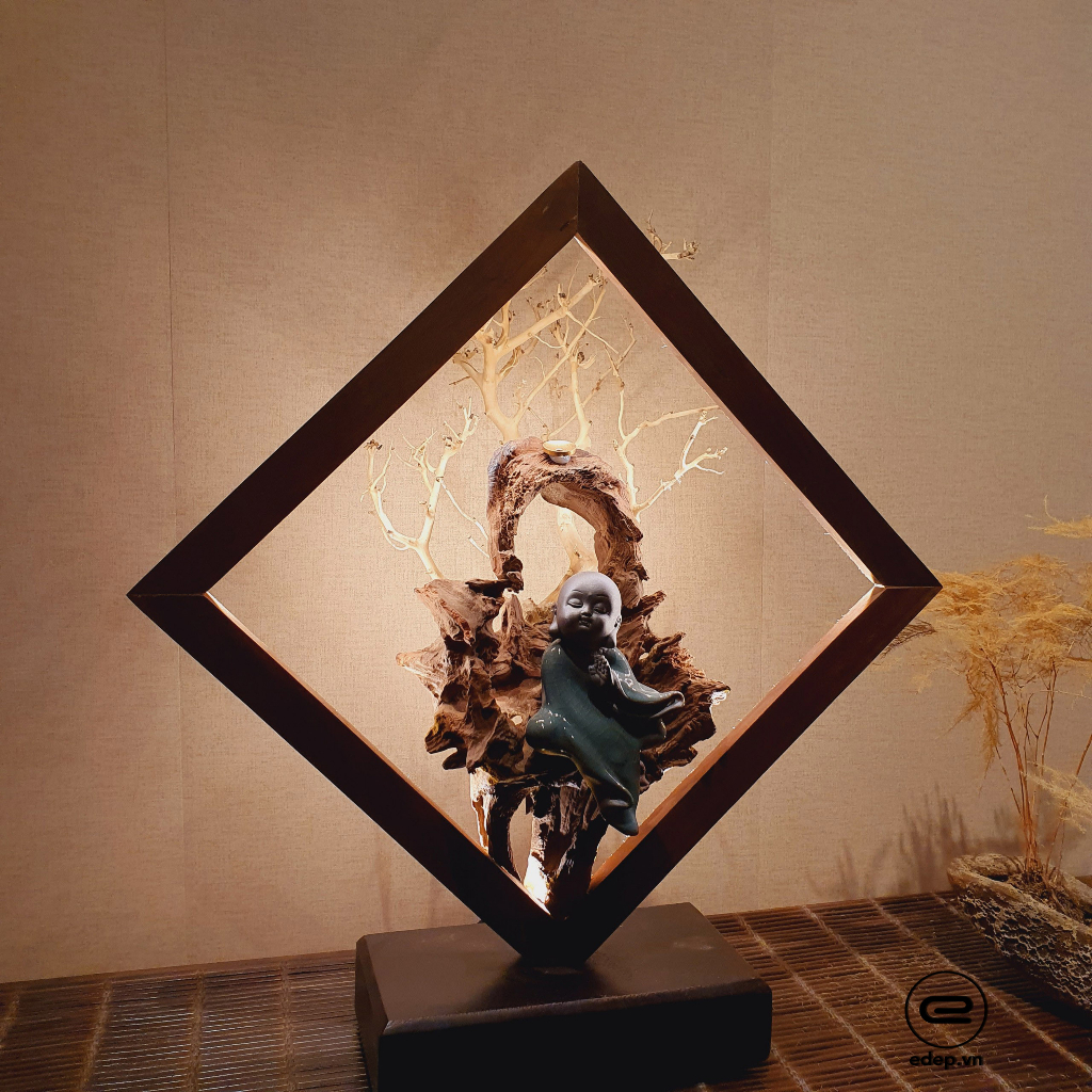 Tượng Gỗ Lũa Chú Tiểu kết hợp tiểu cảnh - Đèn gỗ lũa decor - Tượng Gỗ Lũa Xông Trầm