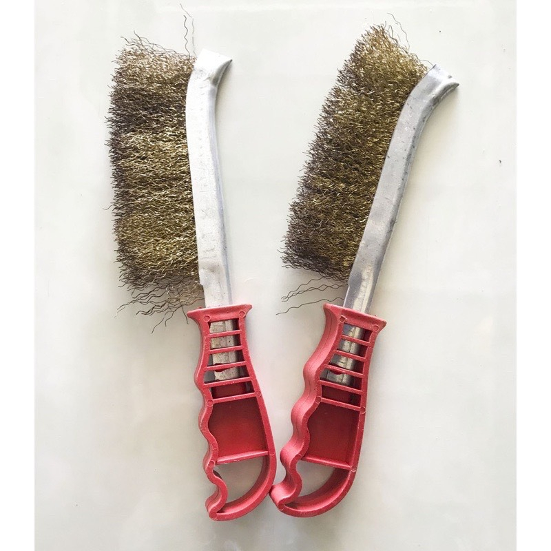 Bàn chải sắt cán nhựa đỏ