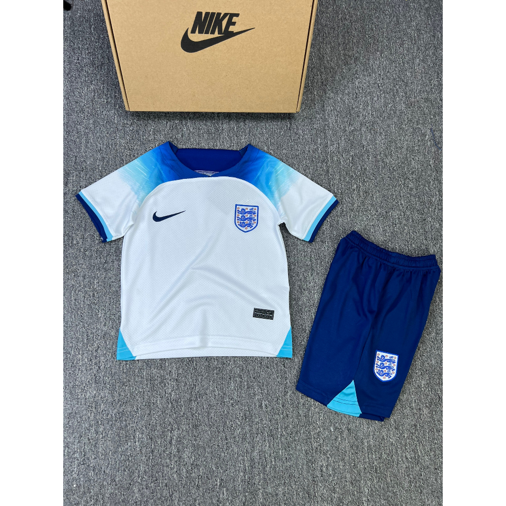 Áo quần đá bóng trẻ em 13-45kg , áo đá banh đội tuyển Anh cho bé - aobongda999.vn