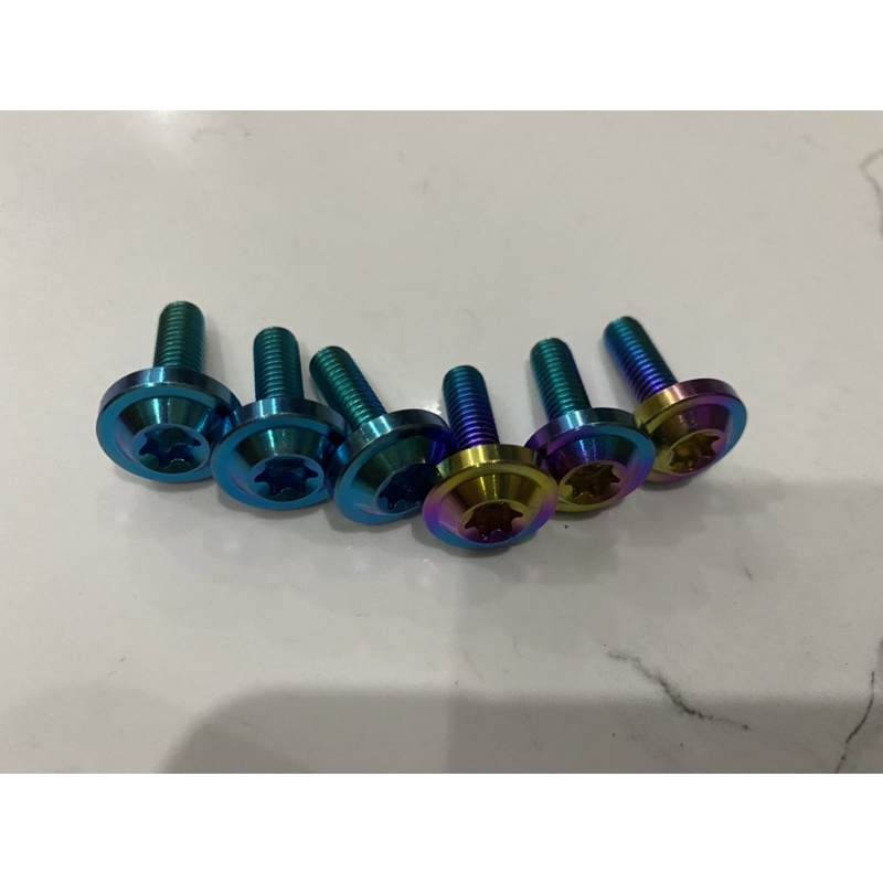 Ốc Titan Gr5 Gắn Baga , mặt nạ Xe Wave 110/100/50cc