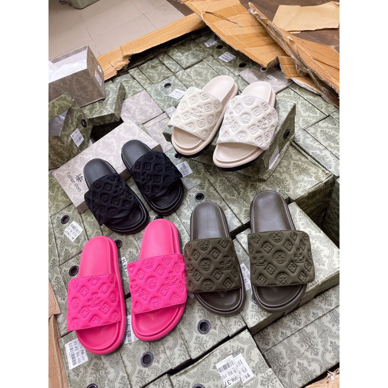 Dép LV quai dán vân chìm qc fullboxx