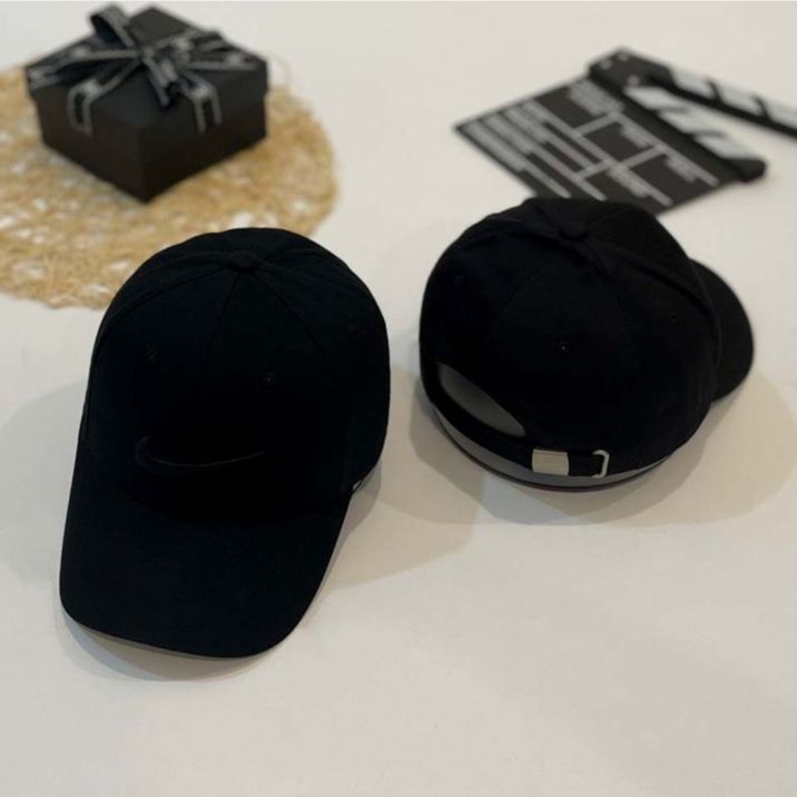 Mũ lưỡi trai, Nón kết màu đen thêu logo Nai đen Siêu HOT Freeship, Full Hộp