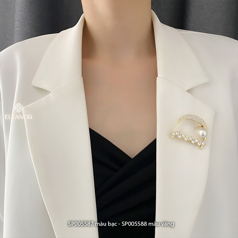 Ghim cài áo nữ Eleanor Accessories hình chữ D đính đá kết hợp ngọc trai nhân tạo phụ kiện trang sức 5587