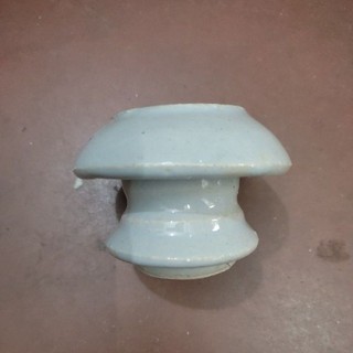 Con sứ đỡ dây điện, sứ cách điện