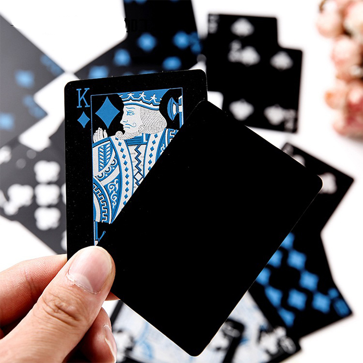 Bài poker đen cao cấp chất liệu Pvc không thấm nước