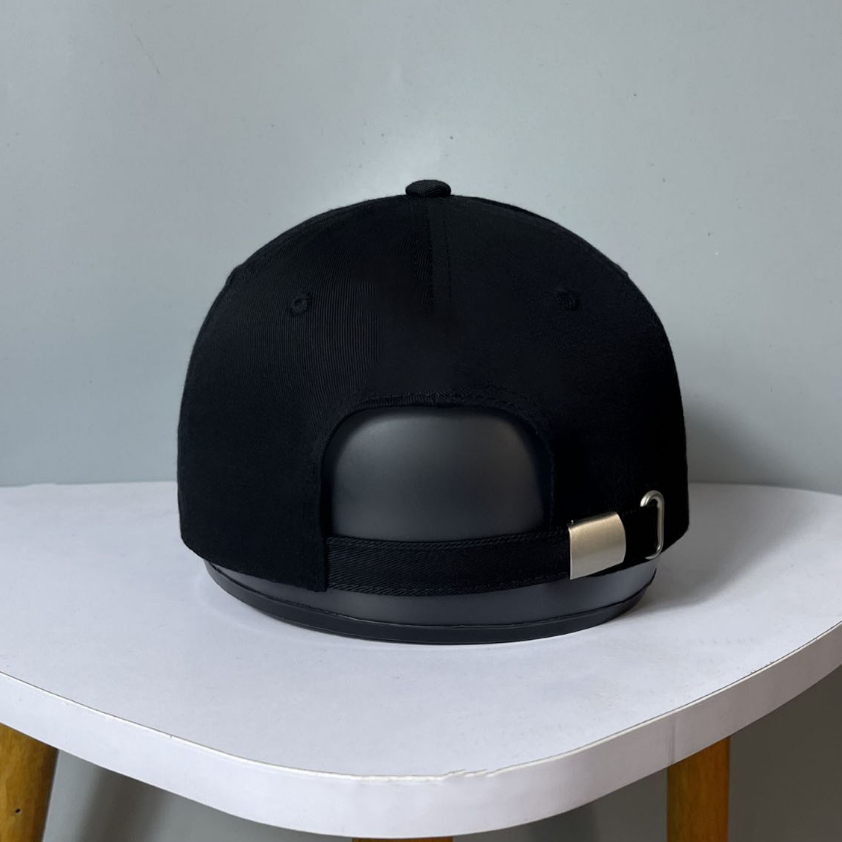 Nón lưỡi trai Buberry đen thêu logo đen 3D hàng xuất dư cao cấp phong cách Hàn Quốc dành cho nam và nữ