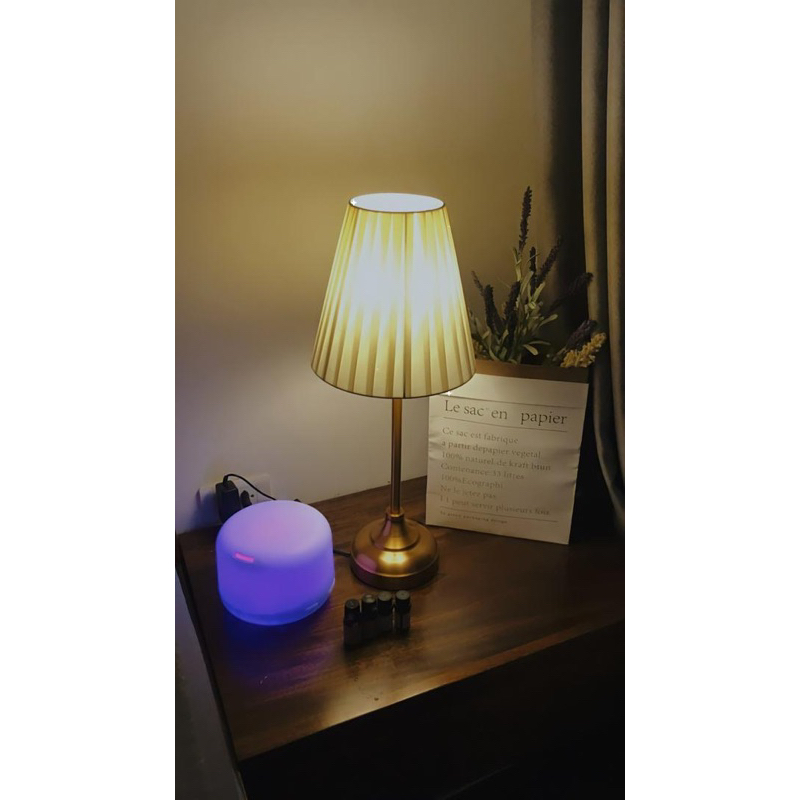 Đèn bàn trang trí