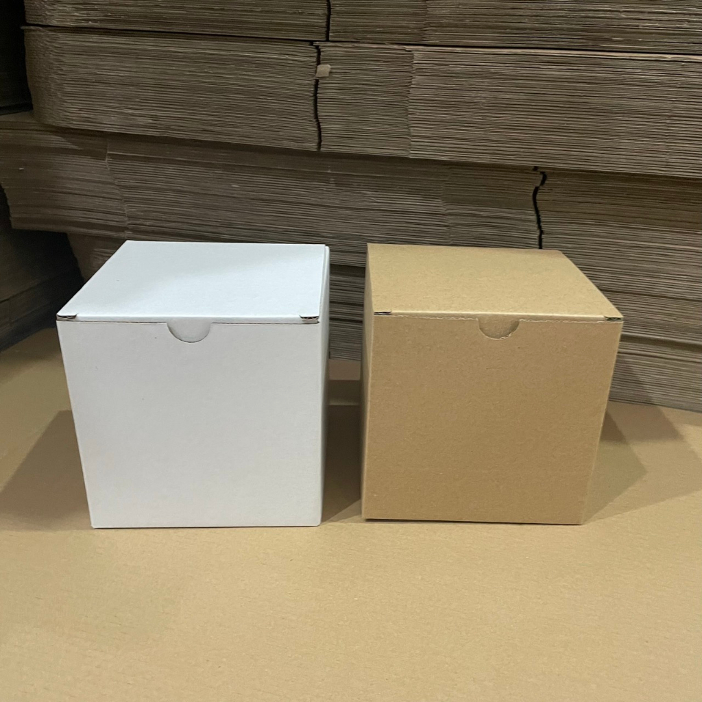 Hộp carton đáy gài nắp đậy size 8X8X8cm NHIỀU MÀU