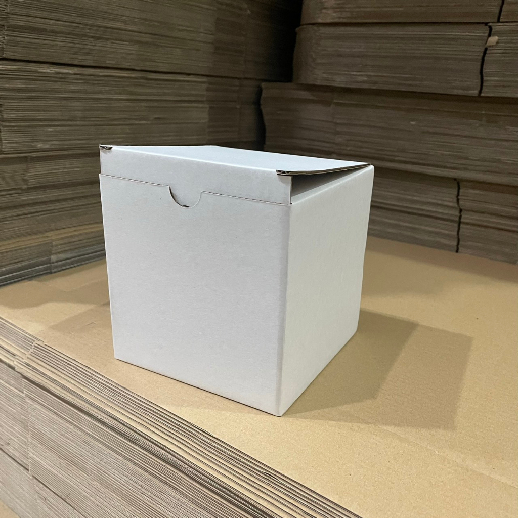 Hộp carton đáy gài nắp đậy size 8X8X8cm NHIỀU MÀU