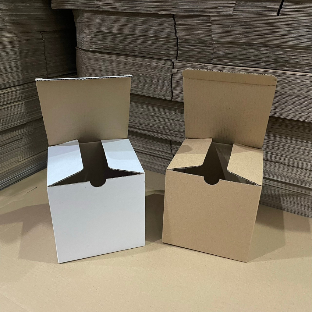 Hộp carton đáy gài nắp đậy size 8X8X8cm NHIỀU MÀU