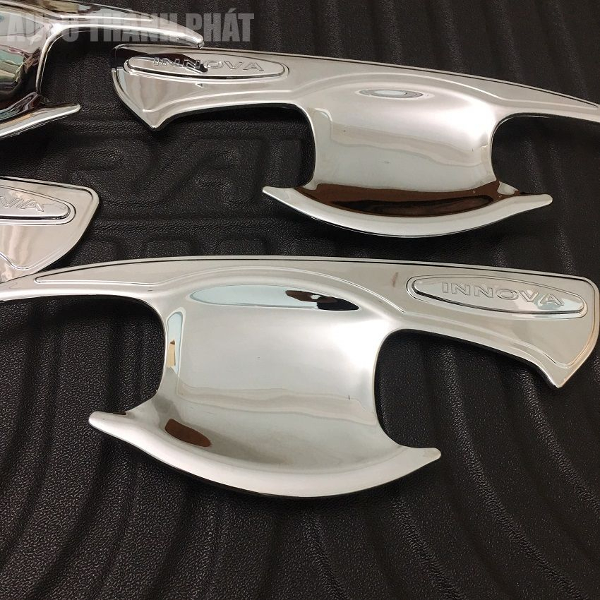 Ốp Hõm Cửa, Chén Cửa INNOVA 2017, 2018, 2019, 2020, 2021, 2022