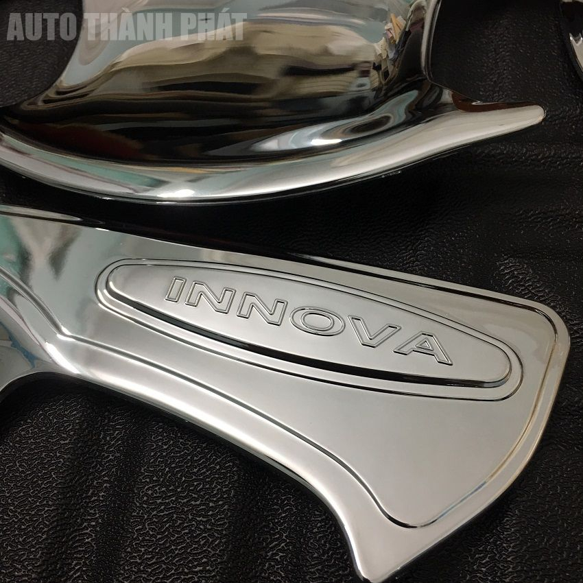 Ốp Hõm Cửa, Chén Cửa INNOVA 2017, 2018, 2019, 2020, 2021, 2022