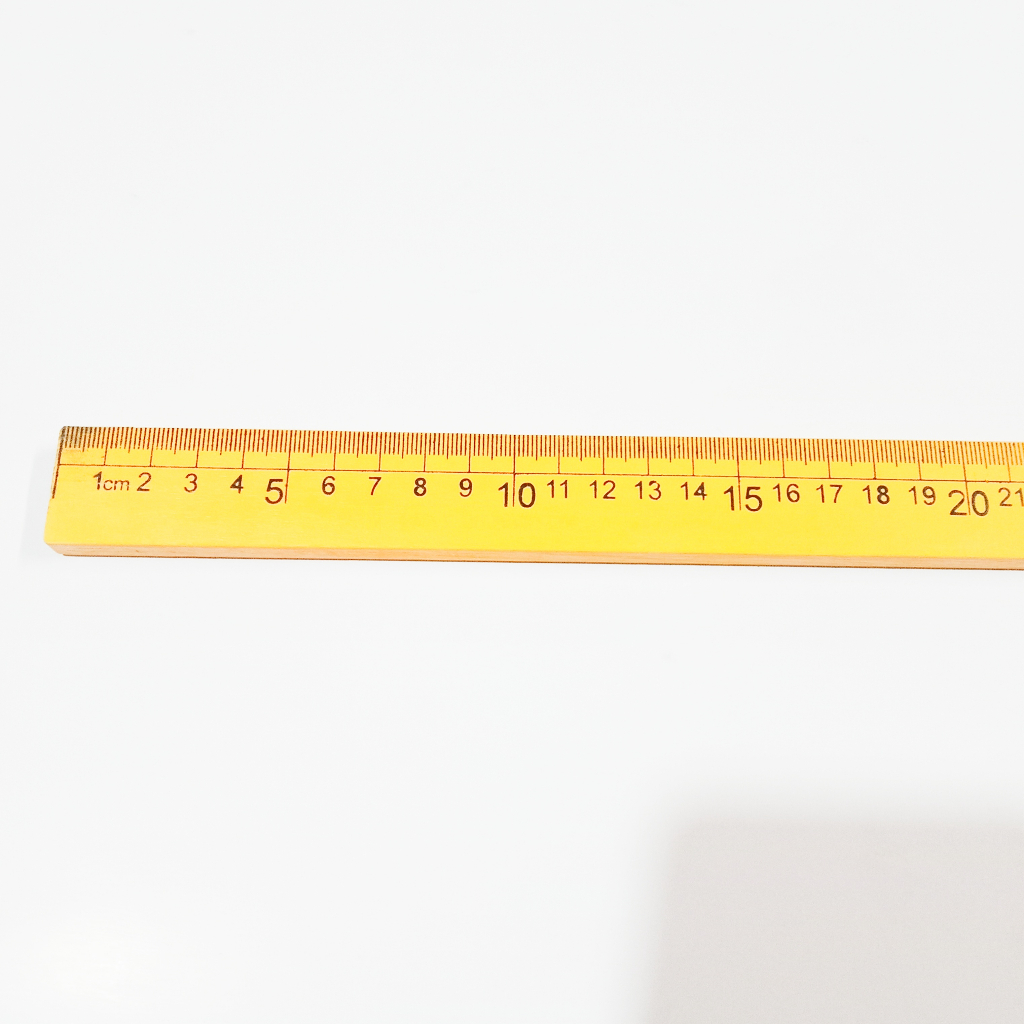 Thước gỗ 50cm gắn nam châm dính bảng