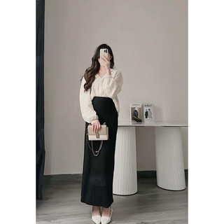 Sơ mi viền ren nhẹ cổ V By Samhyewear